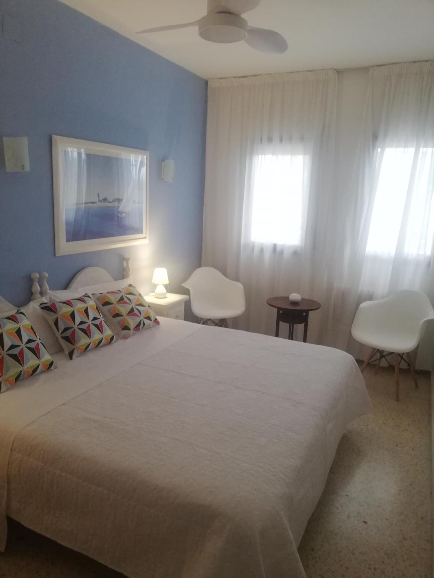 Hostal Los Pinares Lloret de Mar Exterior photo