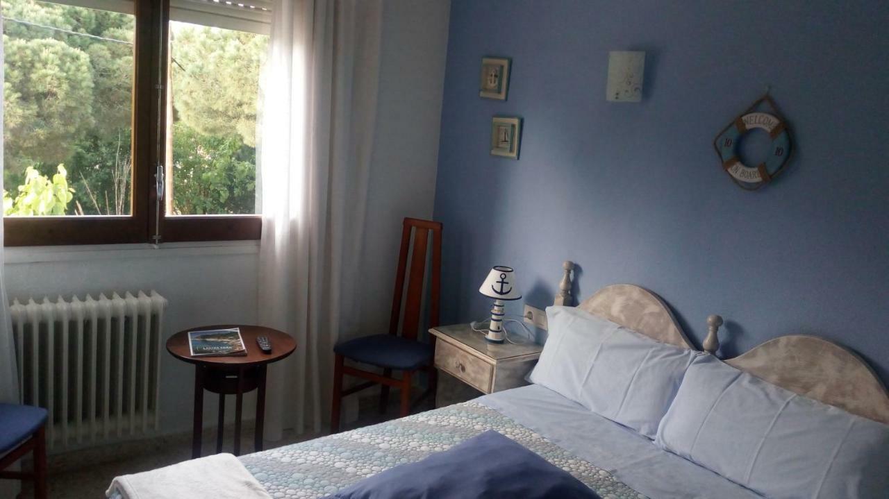 Hostal Los Pinares Lloret de Mar Exterior photo